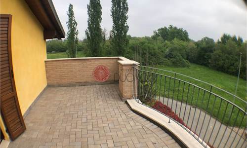 VILLA ABBINATA CON FINITURE DI LUSSO IN CLASSE A