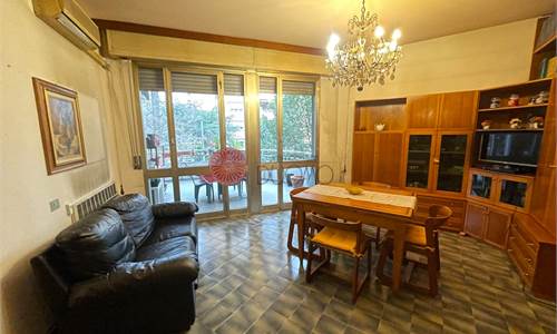 APPARTAMENTO CON TERRAZZO